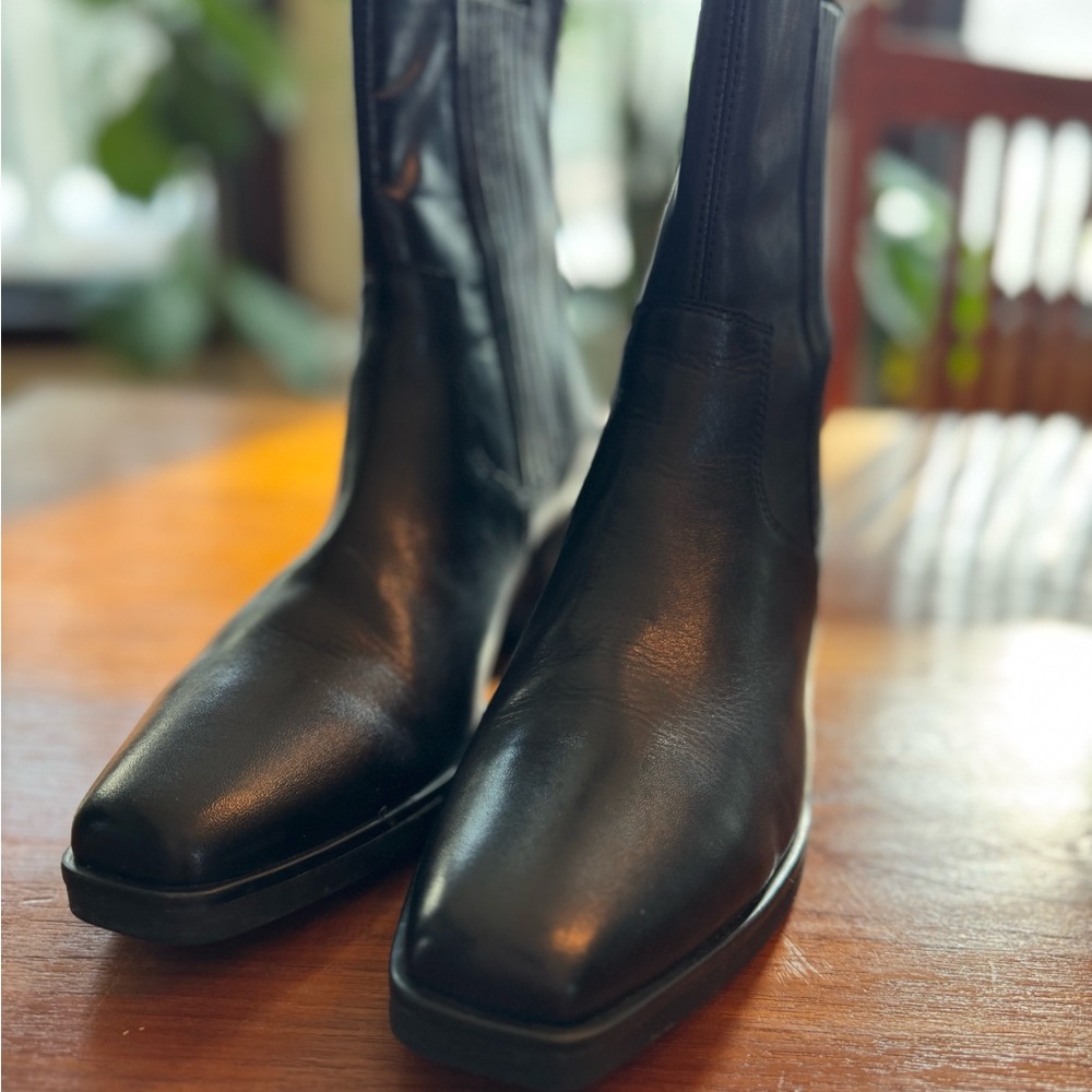 Vagabond Black Leather Heeled Boots